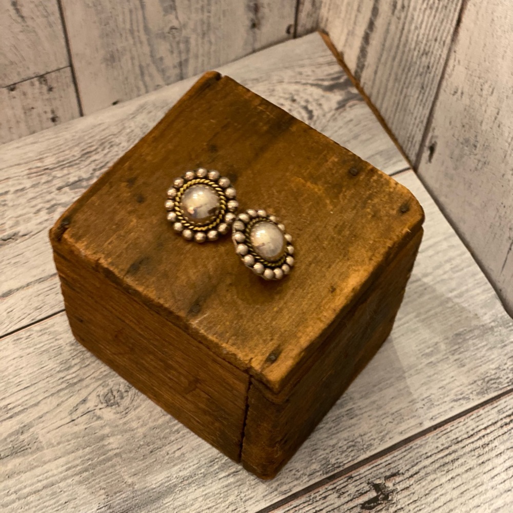 Vintage Mexican Sterling Silver Pierced Earrings